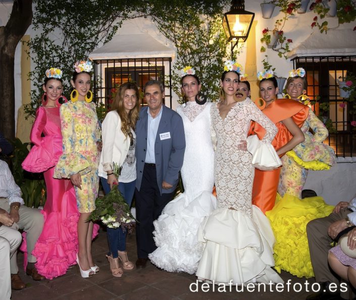 Desfile benéfico de trajes flamencos en favor de Madre Coraje. 19 de Abril de 2013 en Bodegas Campos. De la Fuente Fotografía.