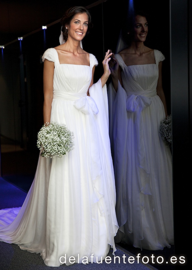Reportaje de Bodas en Córdoba. Laura se prepara para el gran momento. Reportaje de boda en Córdoba hecho por De la Fuente Fotografía