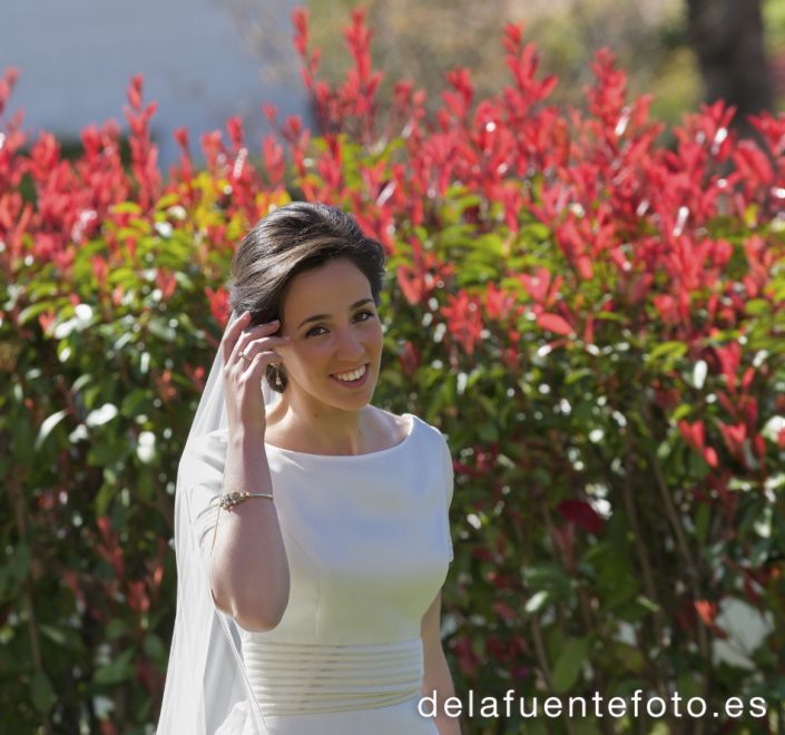 Trinidad y José Alberto. Iglesia Sagrario de la Catedral de Córdoba. Peina y Maquilla Mac Estilistas. Fotografía De la Fuente